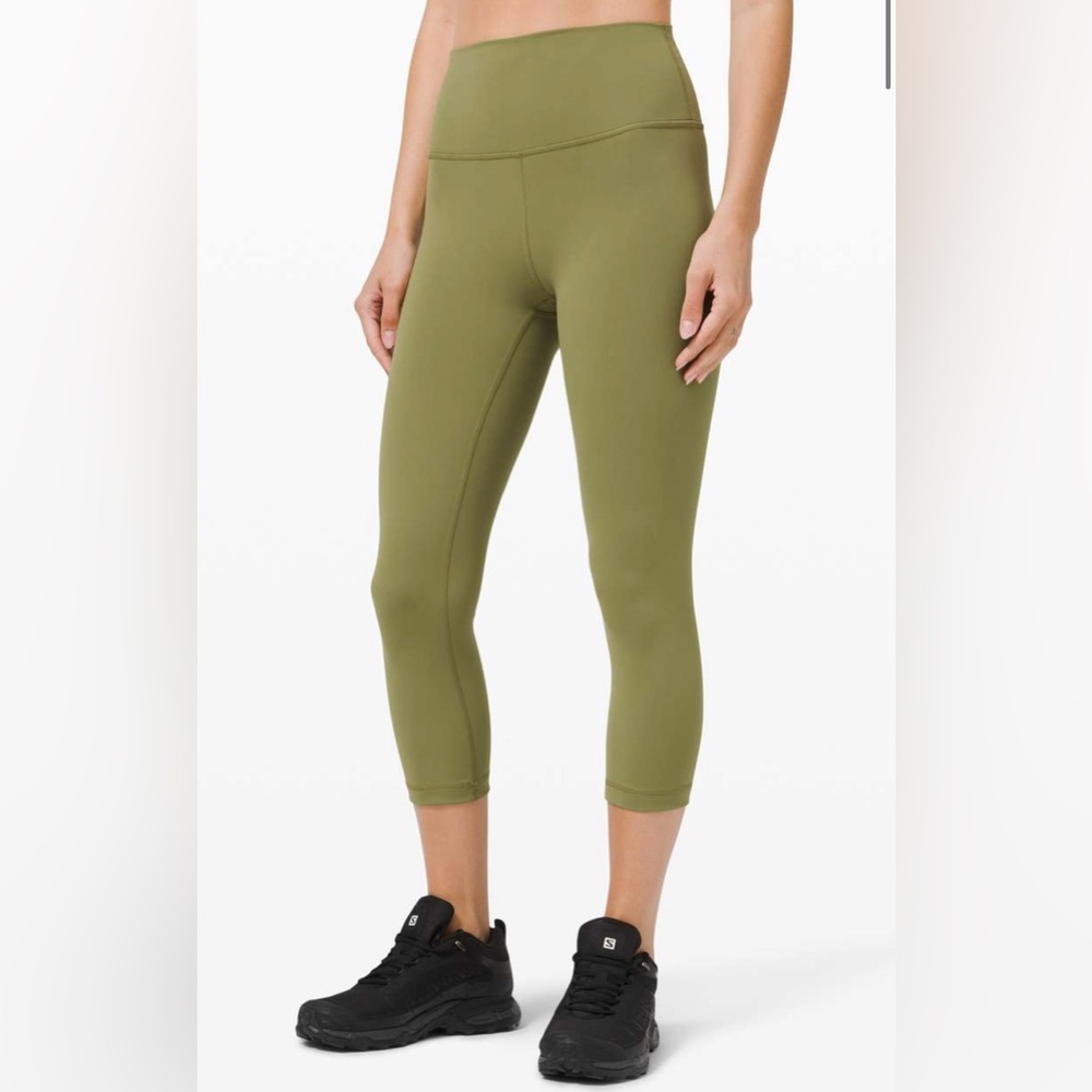 Lululemon Wunder Train HR Crop size 6